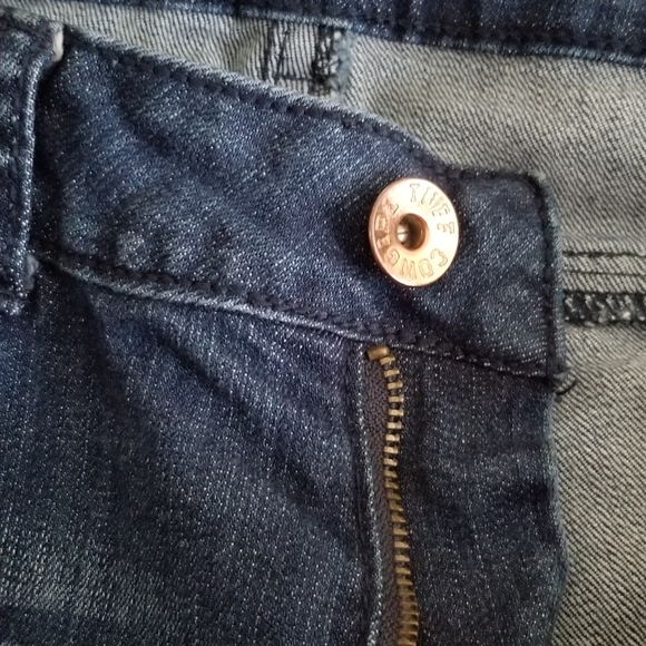 Cowgirl Tuff Jean's - Picture 2 of 9